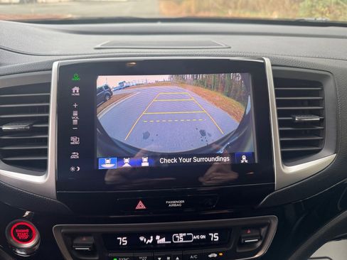 Used 2016 Honda Pilot Elite image 22