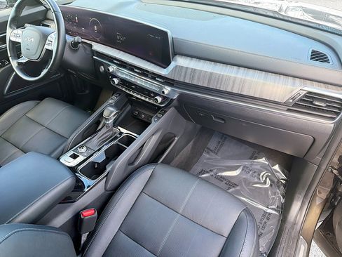 Used 2023 Kia Telluride SX image 14