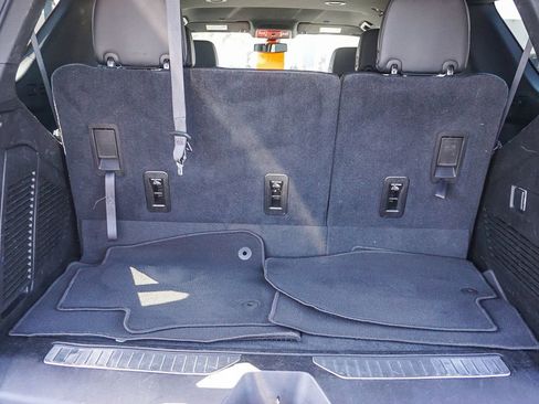 Used 2021 Chevrolet Tahoe Z71 AWD/4WD image 24