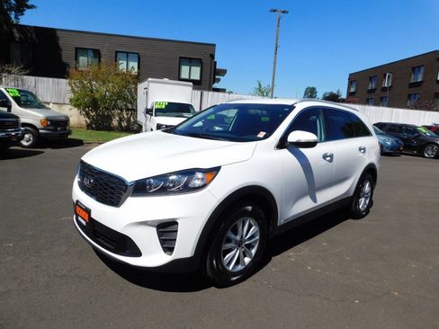 Used 2020 Kia Sorento LX w/ LX I4 Convenience Package AWD/4WD image 4