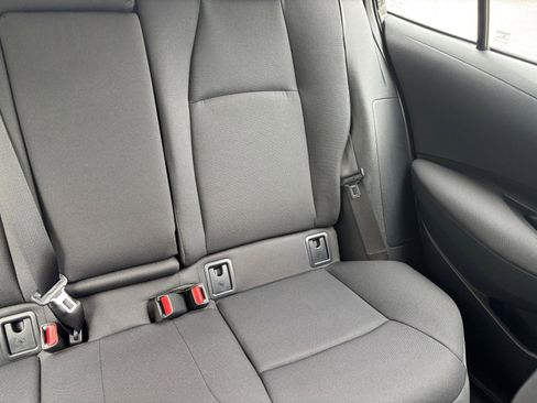 Used 2025 Toyota Corolla LE image 33