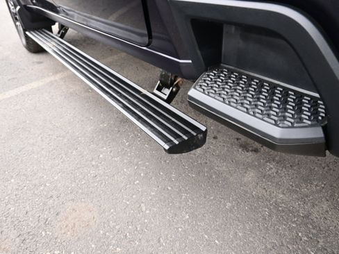 Used 2025 GMC Sierra 2500 Denali Ultimate image 12