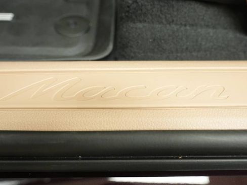 New 2026 Porsche Macan AWD/4WD image 32