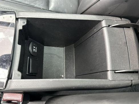 Used 2017 INFINITI QX30 Premium w/ Navigation Package image 38