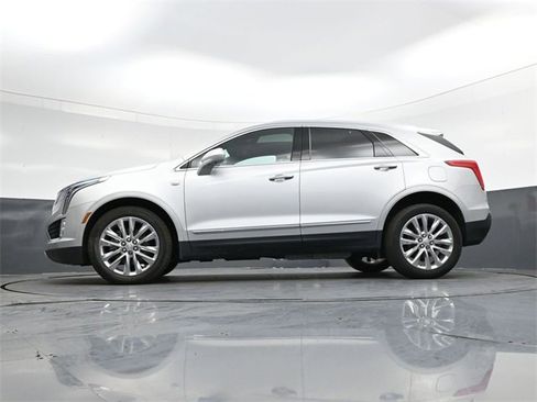 Used 2017 Cadillac XT5 Platinum image 29