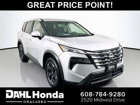 Used 2024 Nissan Rogue SV FWD image 1