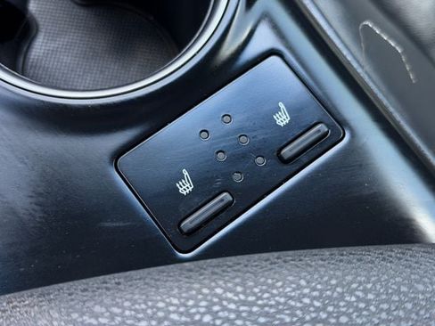 Used 2018 Toyota Camry XSE FWD image 21