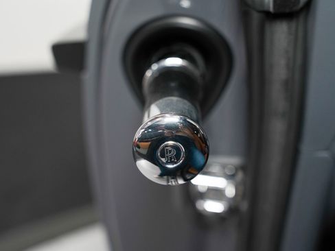 Used 2018 Rolls-Royce Wraith image 52