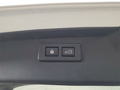 Used 2023 Subaru Outback Limited image 8