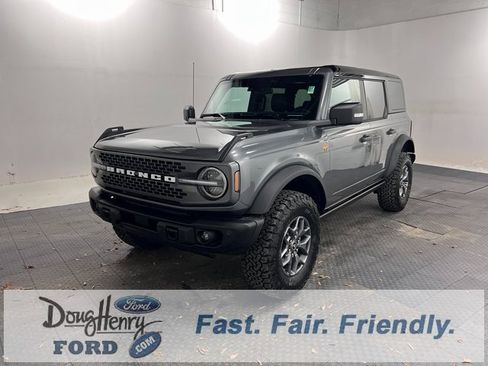 New 2025 Ford Bronco Badlands image 1