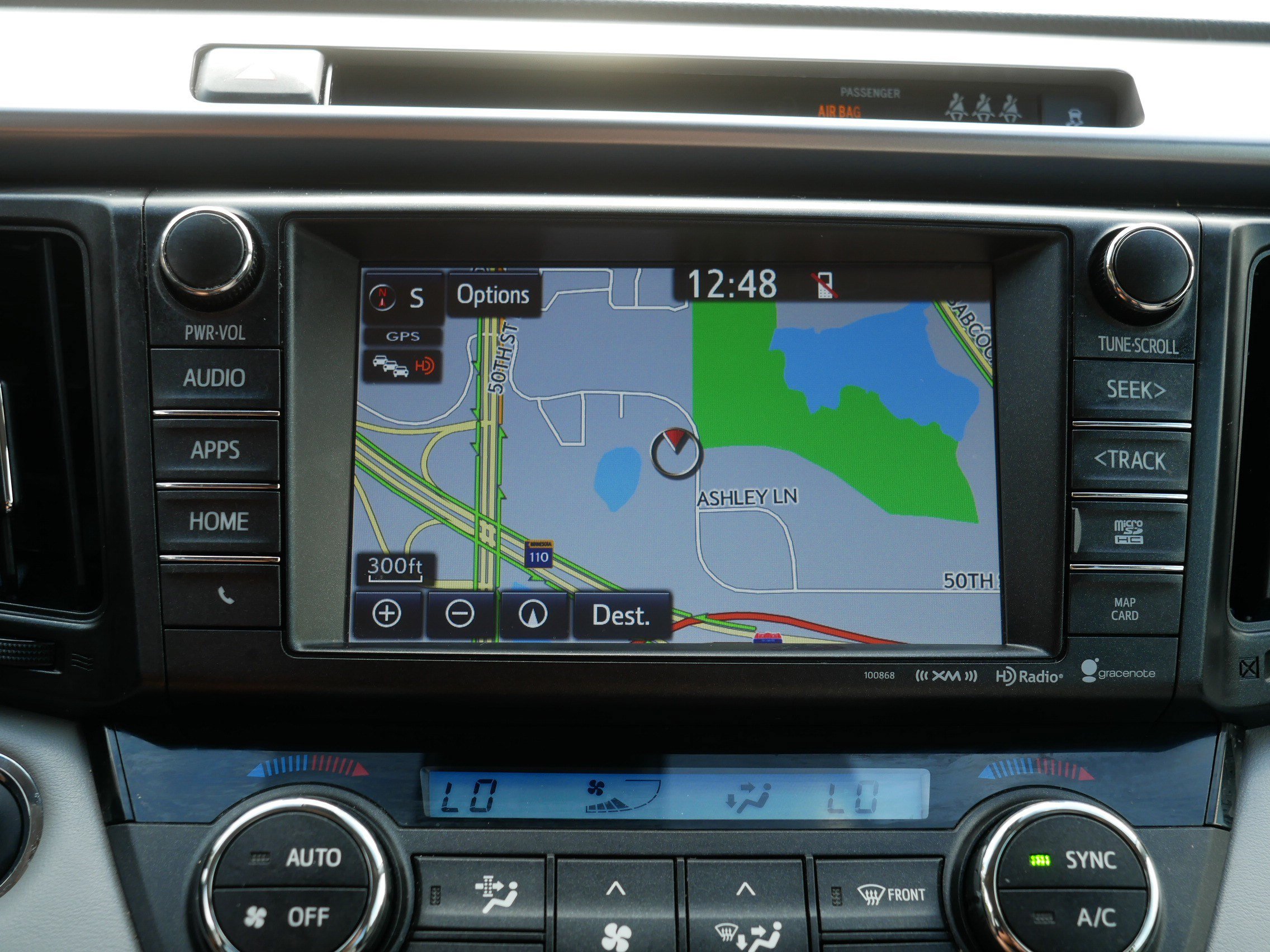 Used 2018 Toyota RAV4 XLE FWD image 30