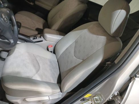 Used 2011 Toyota RAV4 Base image 13