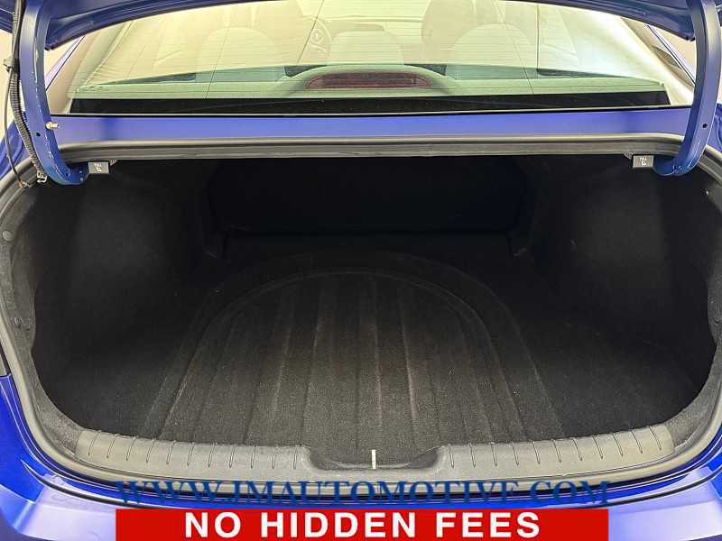 Used 2024 Hyundai Elantra SEL FWD image 16