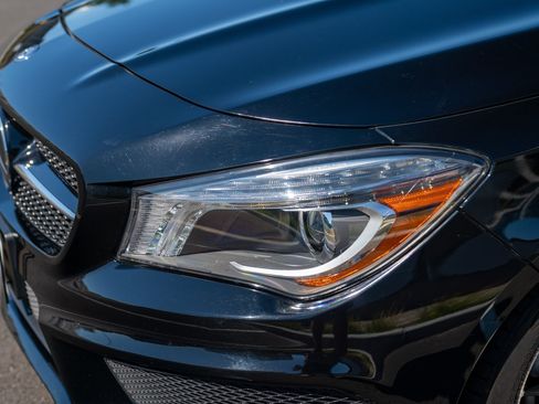 Used 2015 Mercedes-Benz CLA 250 4MATIC image 29