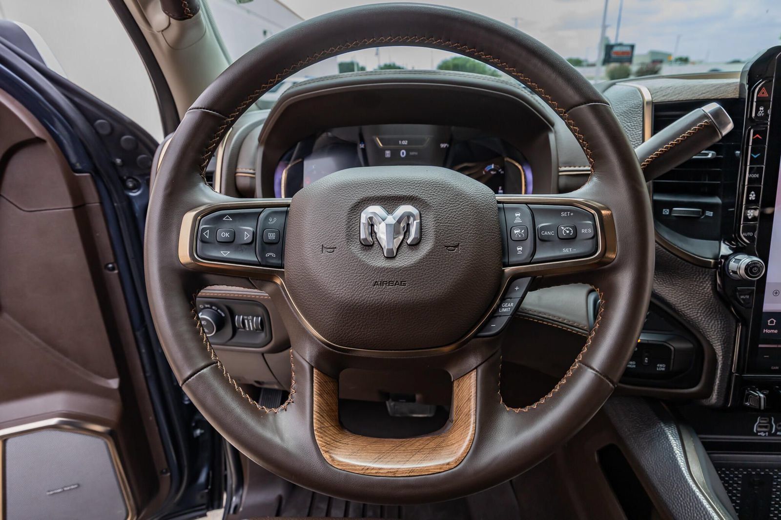 Used 2026 RAM 3500 Longhorn AWD/4WD image 16