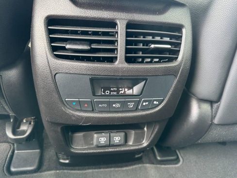 Used 2020 Acura MDX SH-AWD image 12