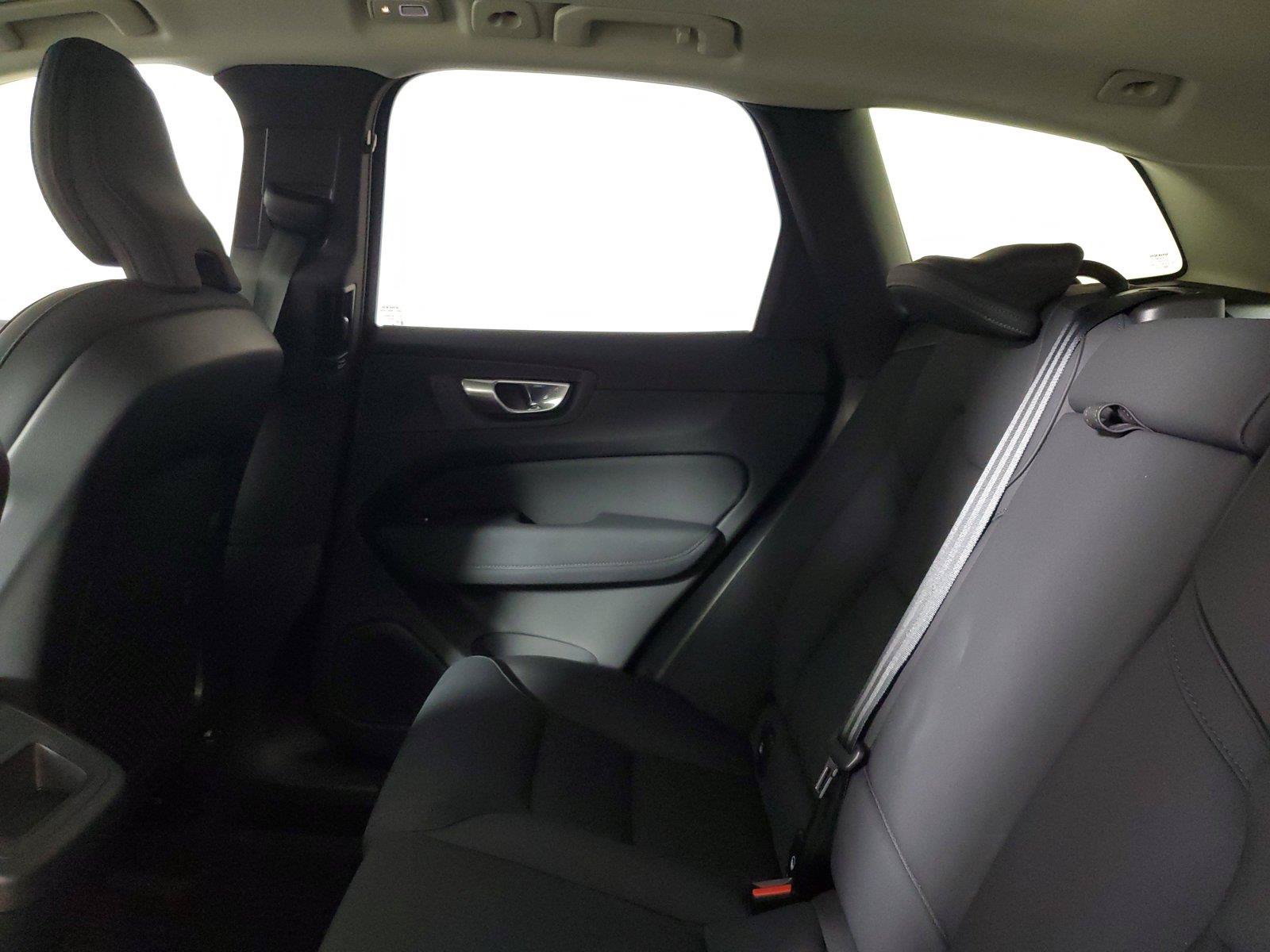 Certified 2026 Volvo XC60 B5 Plus AWD/4WD image 12