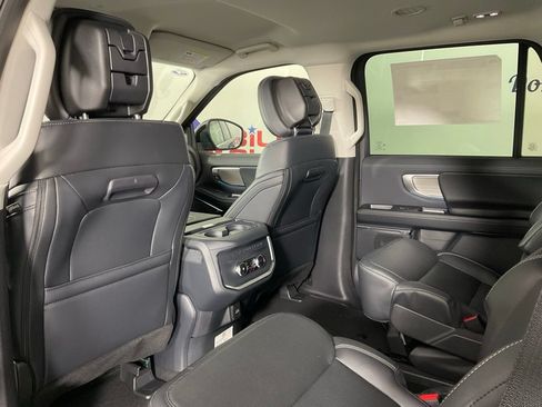 New 2027 Ford Expedition Platinum RWD image 15