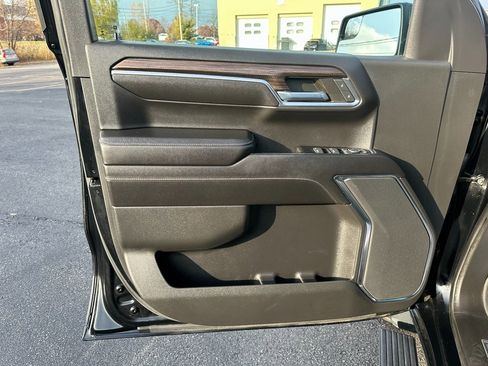 Used 2022 Chevrolet Silverado 1500 LT Trail Boss w/ Protection Package image 18