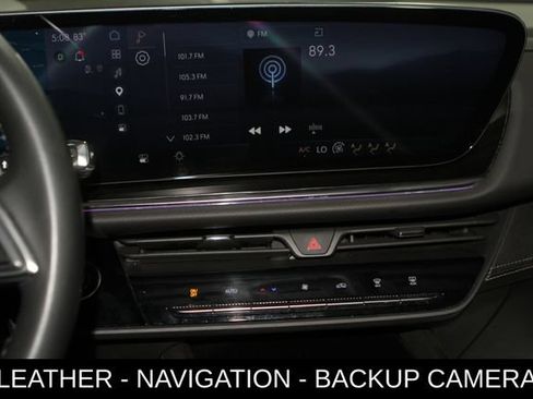 Used 2024 Buick Envision Preferred AWD/4WD image 19