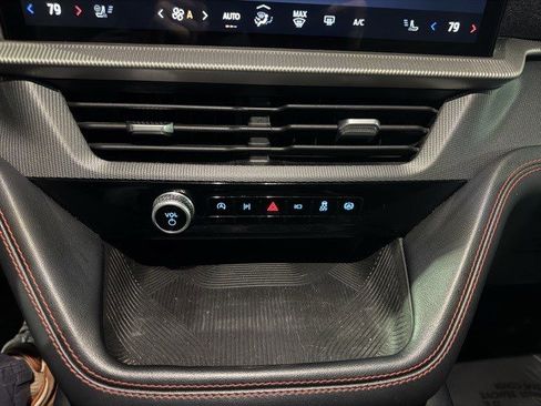 Certified 2025 Ford Explorer ST-Line w/ ST-Line Street Pack image 19