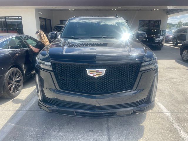 Used 2022 Cadillac Escalade ESV Sport RWD image 2