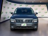Used 2018 Volkswagen Tiguan SE image 2