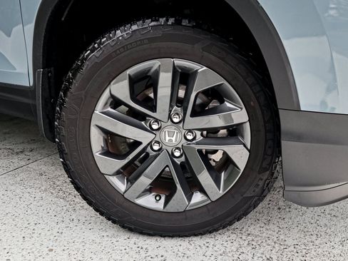 Used 2025 Honda Ridgeline Sport image 13