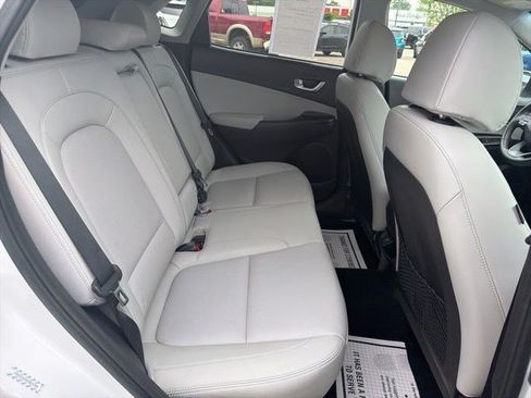 Used 2022 Hyundai Kona Limited AWD/4WD image 18