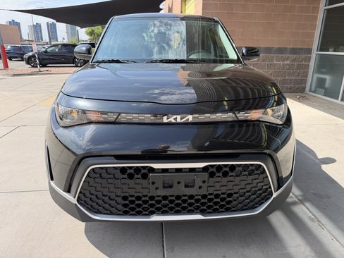 Used 2025 Kia Soul S FWD image 10