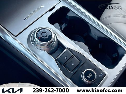 Used 2022 Ford Explorer Platinum w/ Technology Package image 29