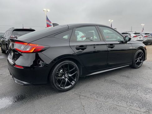 Used 2024 Honda Civic Sport image 4