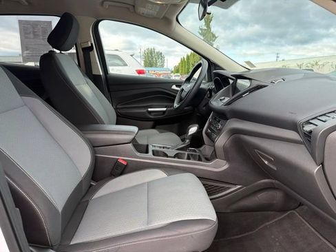 Used 2019 Ford Escape SE AWD/4WD image 9