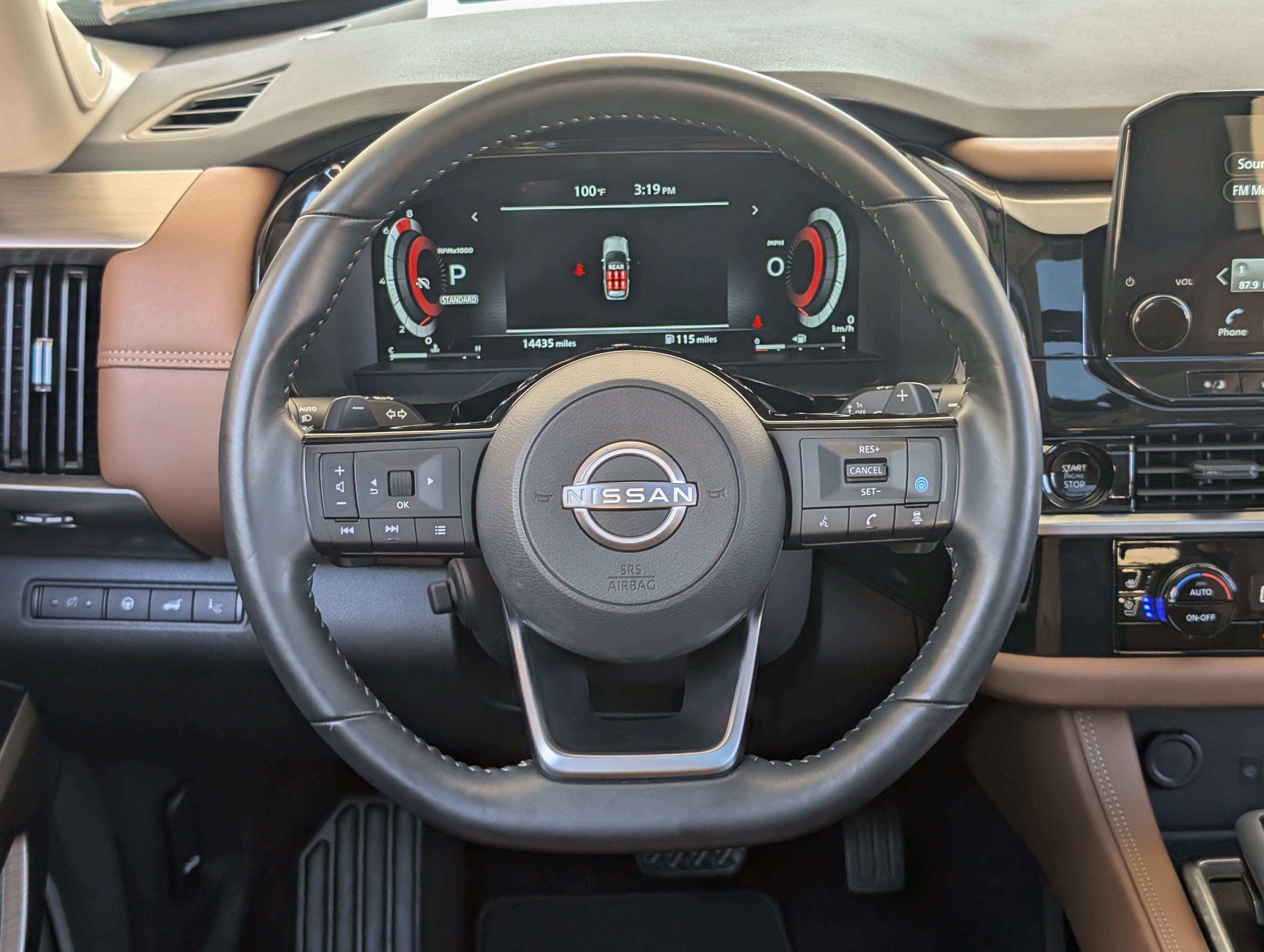 Used 2025 Nissan Pathfinder Platinum w/ Cargo Package FWD image 27