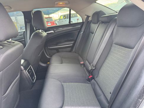 Used 2023 Chrysler 300 Touring w/ Sport Appearance Package image 26