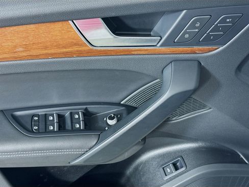 Certified 2023 Audi Q5 2.0T Premium Plus w/ Premium Plus Package image 11