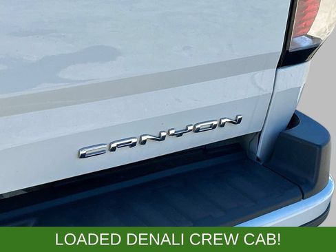 Used 2022 GMC Canyon Denali AWD/4WD image 12