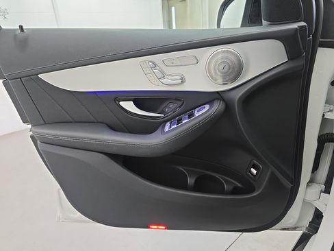 Used 2023 Mercedes-Benz GLC 300 4MATIC Coupe image 27