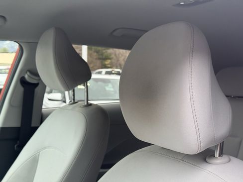 Used 2024 Hyundai Kona SEL image 11