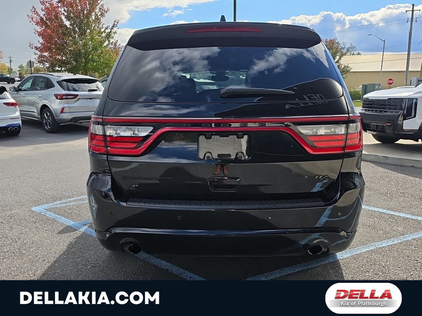 Used 2022 Dodge Durango R/T w/ Blacktop Package AWD/4WD image 4