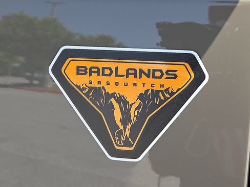 Used 2026 Ford Bronco Badlands AWD/4WD image 9