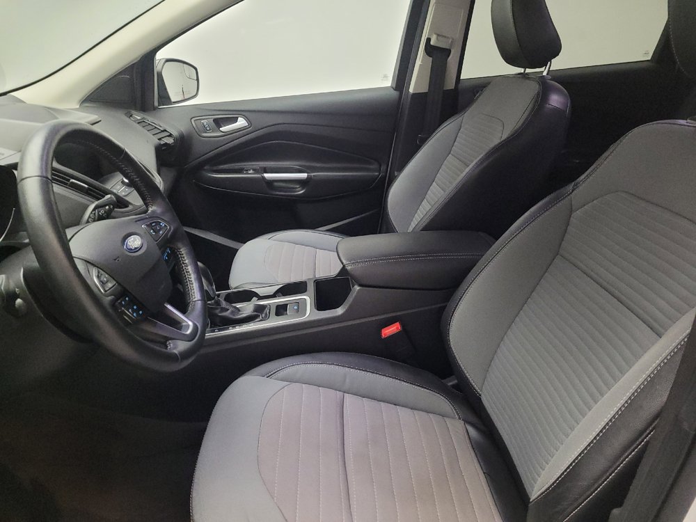 Used 2019 Ford Escape SE FWD image 17