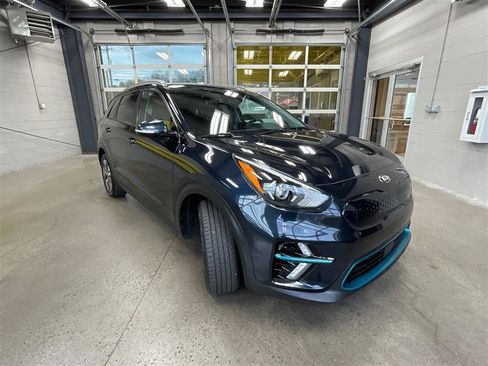 Used 2020 Kia Niro EX image 7