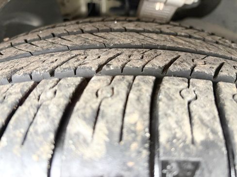 Used 2022 Tesla Model Y Performance image 38