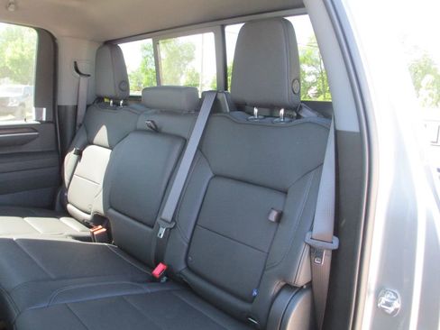 New 2026 GMC Sierra 3500 SLT w/ SLT Premium Package AWD/4WD image 11