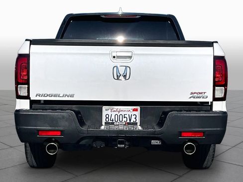 Used 2023 Honda Ridgeline Sport image 4