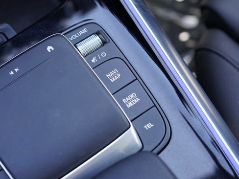 Used 2023 Mercedes-Benz GLA 250 image 30