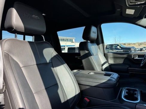 Used 2022 Chevrolet Silverado 3500 High Country w/ Technology Package image 25