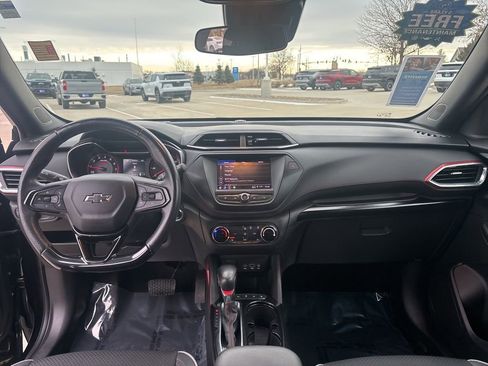 Used 2022 Chevrolet TrailBlazer RS image 38
