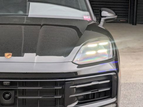 New 2026 Porsche Cayenne S image 12